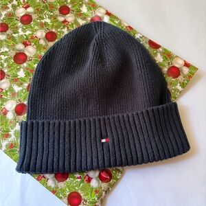 NEW Tommy Hilfiger Logo Beanie Navy Knit Lightweight new with tags